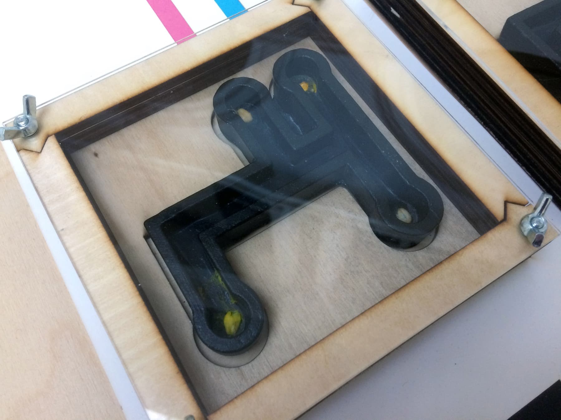 An 'AND gate' module during the exhibition. The logic gate is cast in black
glass.